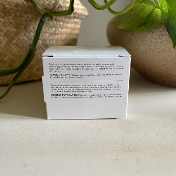 Murad Hydro-Dynamic Ultimate Moisture Cream - Picture 2 of 9